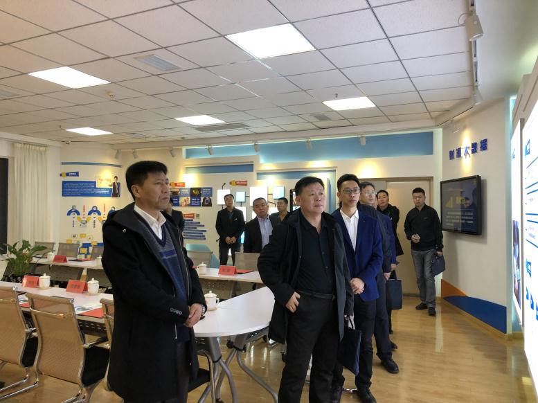 四平市铁东区王学民区长一行光临J9集团国际站集团调查财路大数据项目